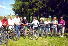 Członkowie wycieczki rowerowej do Orłowa.Źródło: nutw.nidzica.pl [21.06.2014]
