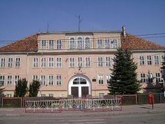 Budynek Zespołu Szkół w Korszach, źródło: www.szkolnictwo.pl